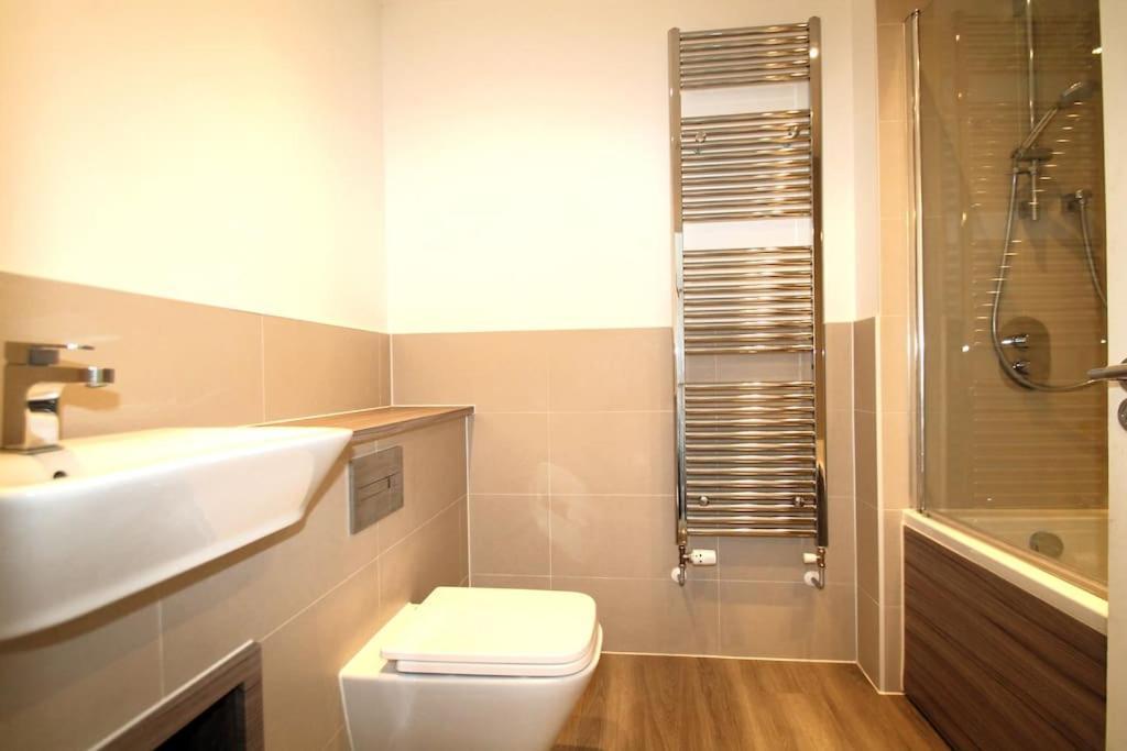 فيلا Beaulieu Park - Sleeps 10 - Chelmsford Broomfield  المظهر الخارجي الصورة